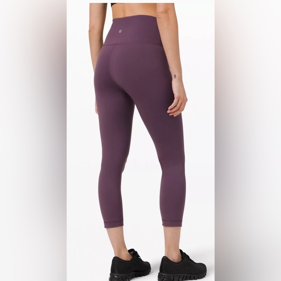 High Rise Crop Capris - lululemon - Picture 2 of 5